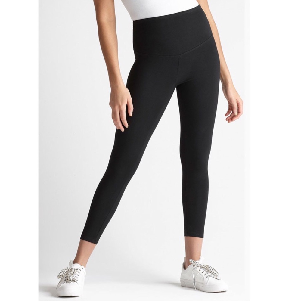 NWOT YUMMIE Black Control Leggings